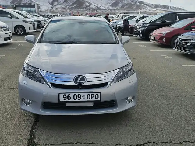 Lexus HS