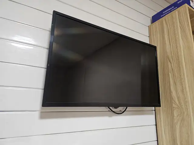 Solongos nobrand 32 inch zuragt, Улаанбаатар — Чингэлтэй — Хүчит шонхор зах