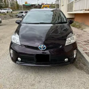 Toyota Prius 30