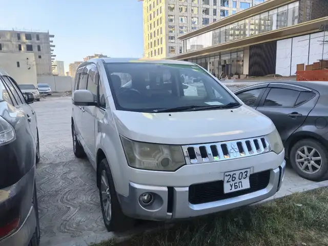 Mitsubishi Delica