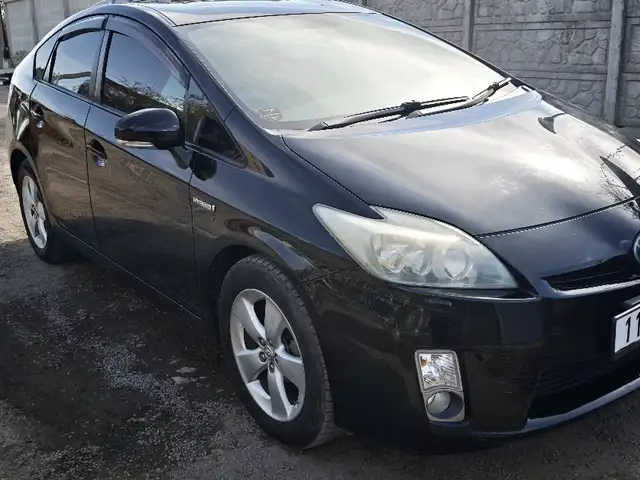 Toyota Prius 30