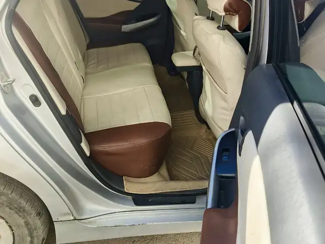 Toyota Prius 30