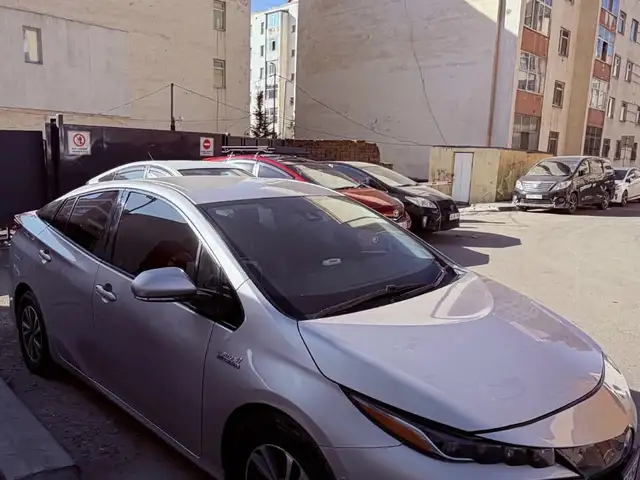 Toyota Prius PRIME 52