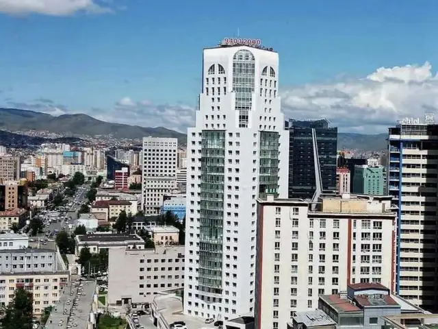 Драмын театрын урд soyombo tower 3 өрөө байр 128мкв, Улаанбаатар — Сүхбаатар — 220 мянгат