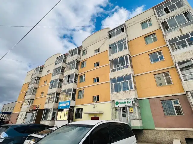 Гэмтлийн эмнэлгийн урд 2 өрөө 43м2 байр, Улаанбаатар — Баянгол — 7-р хороо