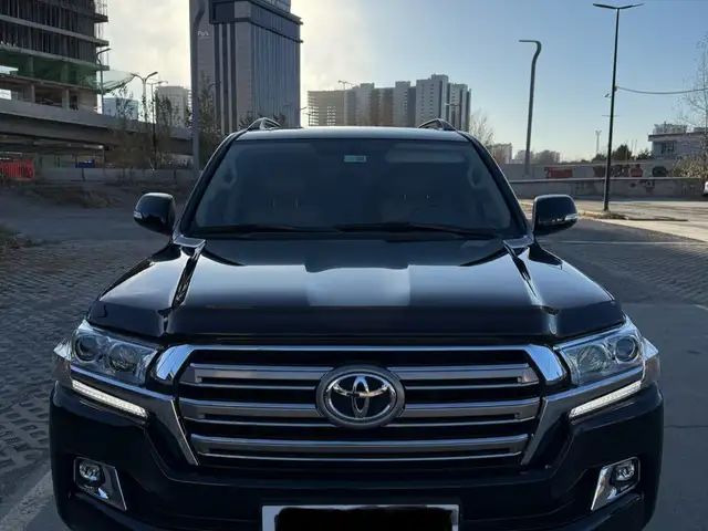 Toyota Land Cruiser 200