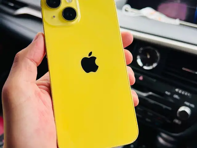 Apple iPhone 14, 256 gb, Yellow, Улаанбаатар — Баянзүрх — 16-р хороолол