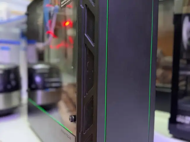 Phanteks shilen case, Улаанбаатар — Баянзүрх — 16-р хороолол