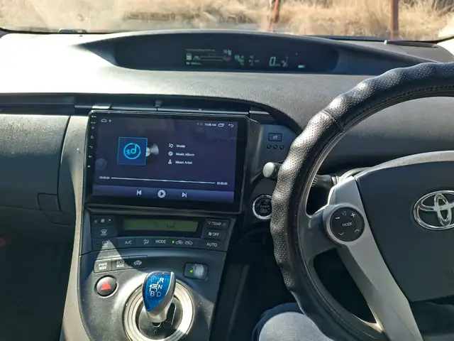 Toyota Prius 30