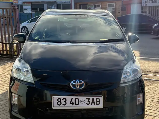 Toyota Prius 30
