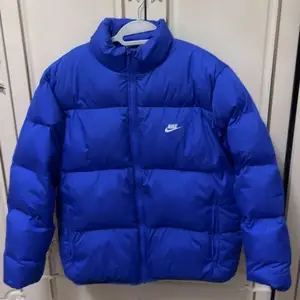 Nike брэндийн өдөн куртик, Улаанбаатар — Хан-Уул — Яармаг