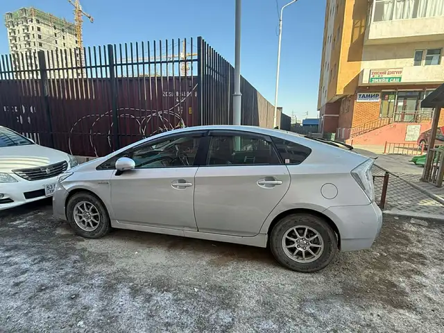 Toyota Prius 30