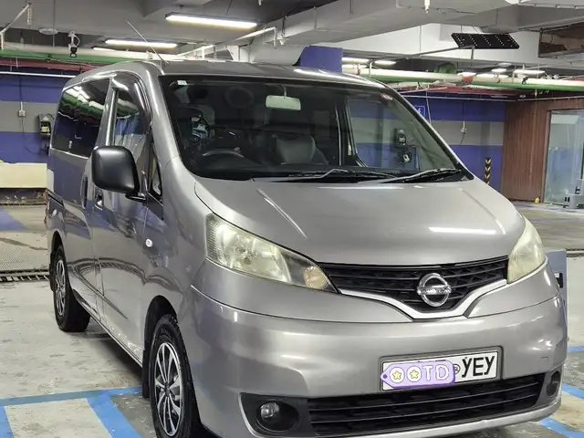 Nissan NV200