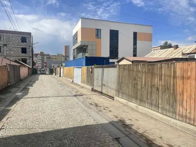 Бгд, ганданд газар хашаа, Улаанбаатар — Баянгол — Гандан