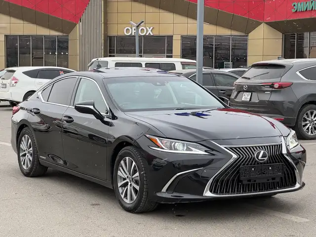 Lexus ES