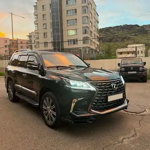Lexus LX 570