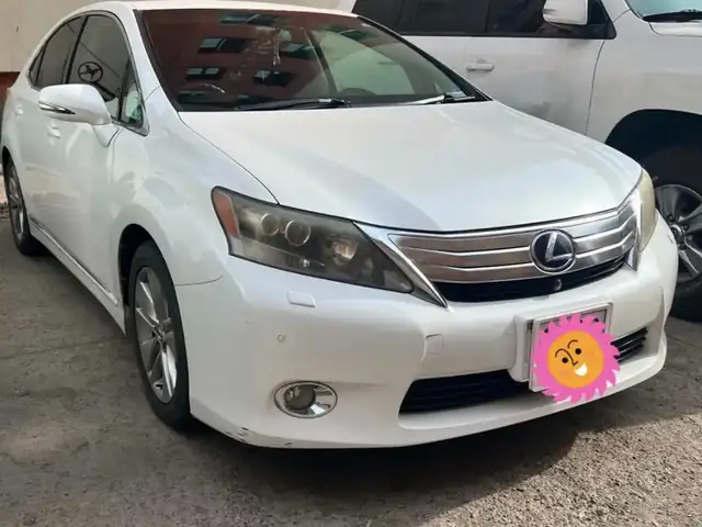 Lexus HS