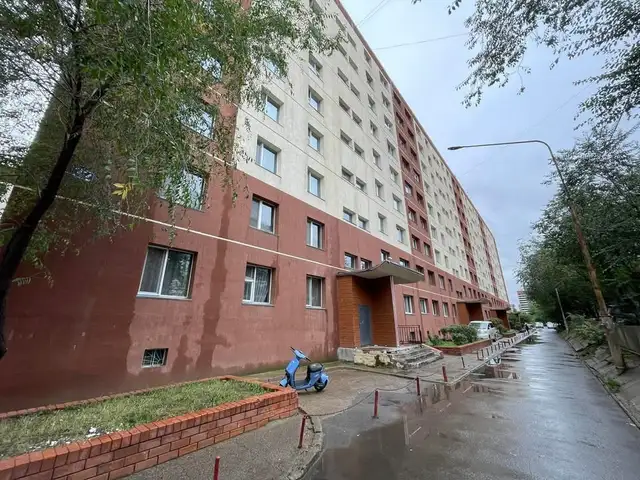 1-р сургуулийн яг урд 2 өрөө 52.2мкв, Улаанбаатар — Сүхбаатар — 1-р хороо