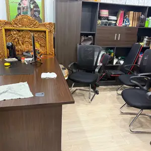 Ханын шүүгээ, захирал ширээ 4 сандалтай, Улаанбаатар — Сүхбаатар — 4-р хороо