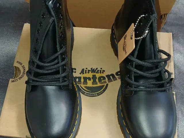 DR.Martens, Улаанбаатар — Баянзүрх — 30-р хороо