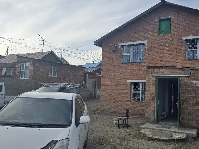 Хороололд өргөө кино театрын ард хашаа байшин, Улаанбаатар — Баянгол — Бичил