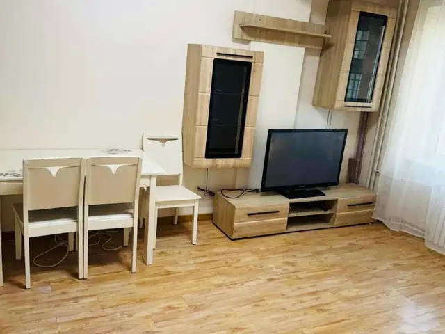 3,4 хороолол алтан төгрөг дэлгүүрийн урд 2 өрөө байр 40мкв, Улаанбаатар — Баянгол — 19-р хороо