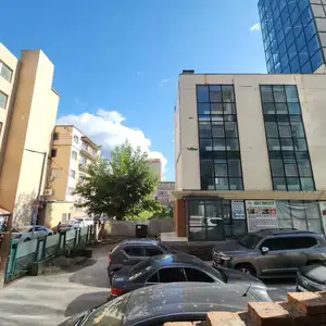 Бзд, 6-р хороо 13-р хороолол, үйлчилгээний обьект 360мкв 4 давхар, Улаанбаатар — Баянзүрх — 13-р хороолол