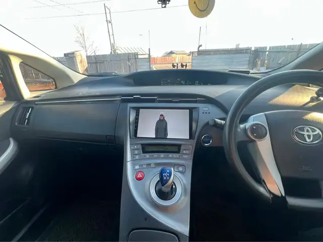 Toyota Prius 30