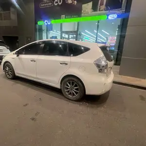 Toyota Prius 41
