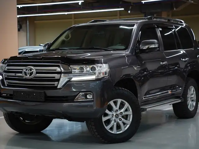 Toyota Land Cruiser 200