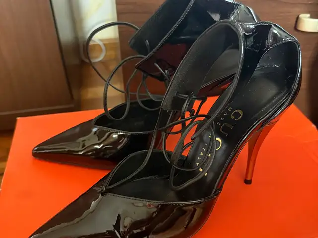 Gucci osgiit, Улаанбаатар — Баянзүрх — 13-р хороолол