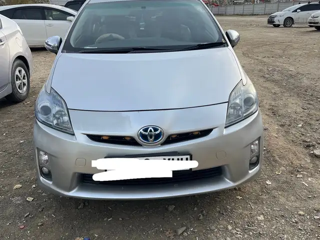 Toyota Prius 30
