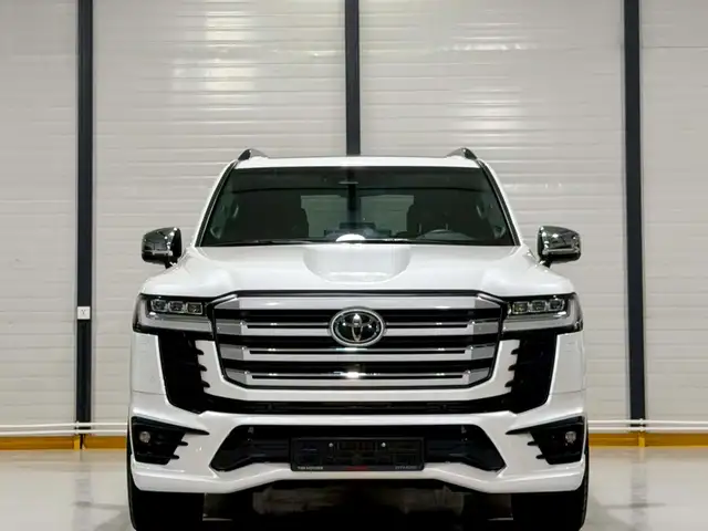 Toyota Land Cruiser 300
