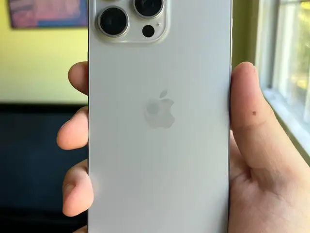 Apple iPhone 15 Pro Max, 256 gb, Natural Titanium, Улаанбаатар — Хан-Уул — 120 мянгат