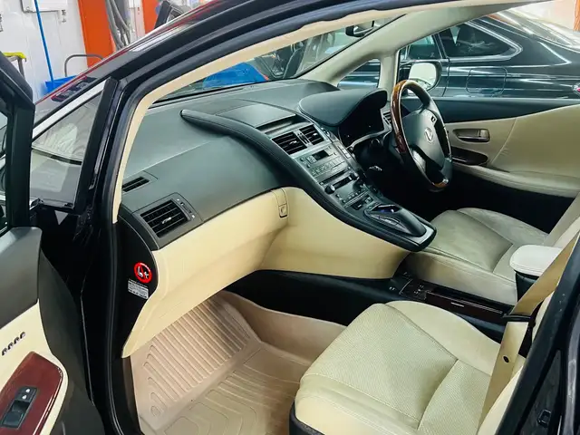 Lexus HS