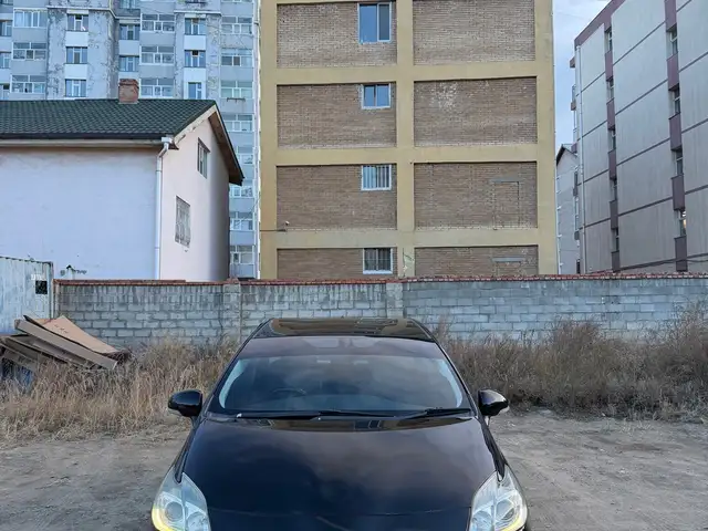 Toyota Prius 30
