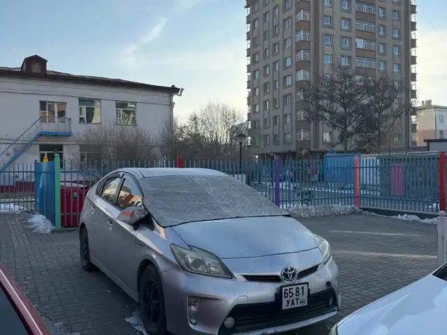 Toyota Prius 30