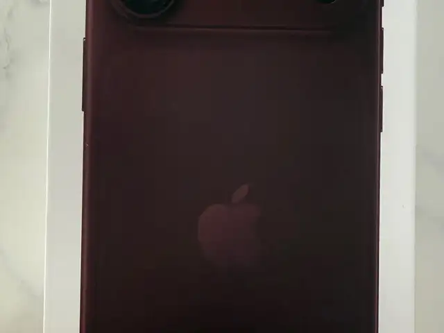 Iphone 18 pro, Улаанбаатар — Хан-Уул — 22-р хороо