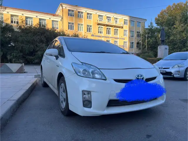 Toyota Prius 30