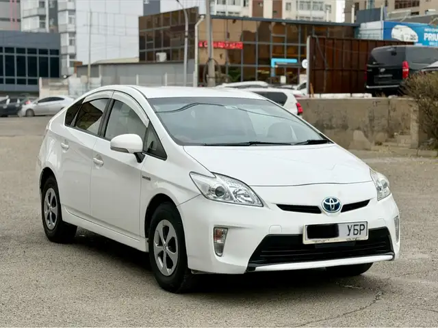 Toyota Prius 30