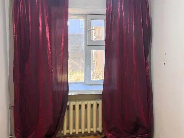 Батлан хамгаалах яамны баруун талд хажуу өрөө, Улаанбаатар — Баянзүрх — 22-р хороо