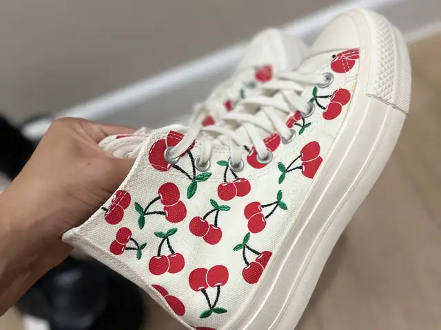 Solongosoos irsn converse, Улаанбаатар — Сүхбаатар — 11-р хороолол