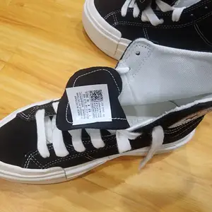 Converse 40 razmer, Улаанбаатар — Хан-Уул — 23-р хороо