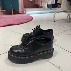 Dr martens, Улаанбаатар — Хан-Уул — Хансвилл хотхон