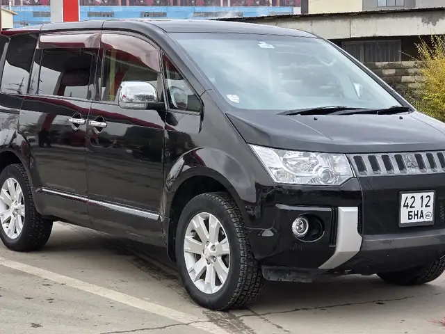 Mitsubishi Delica