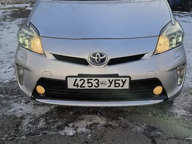 Toyota Prius 30