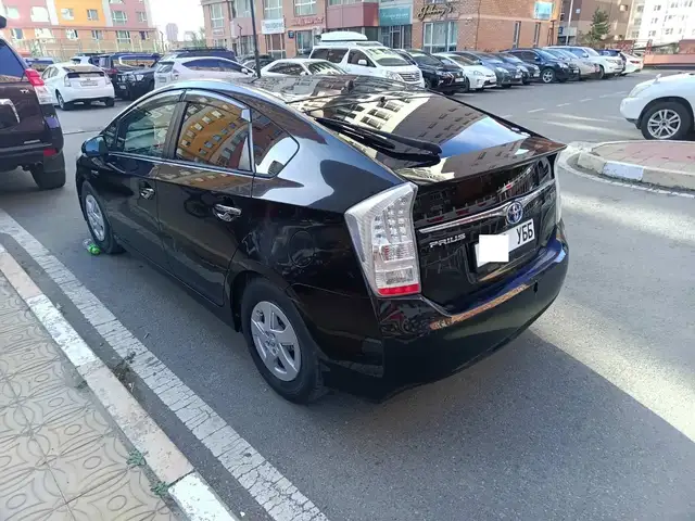 Toyota Prius 30