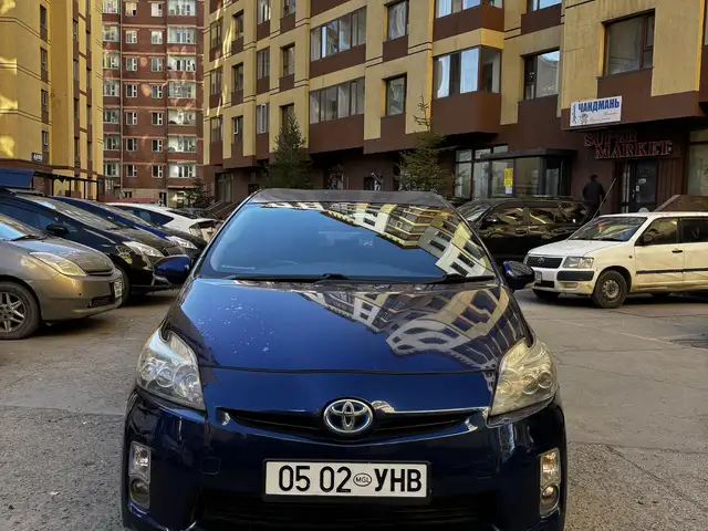 Toyota Prius 30