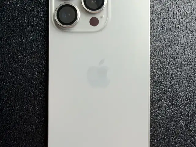 Apple iPhone 15 Pro, 128 gb, Natural Titanium, Улаанбаатар — Хан-Уул — 11-р хороо