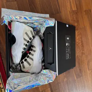 Air jordan11 adapt, Улаанбаатар — Сонгинохайрхан — 27-р хороо